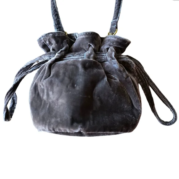 The florence drawstring crossbody bag in velvet deals